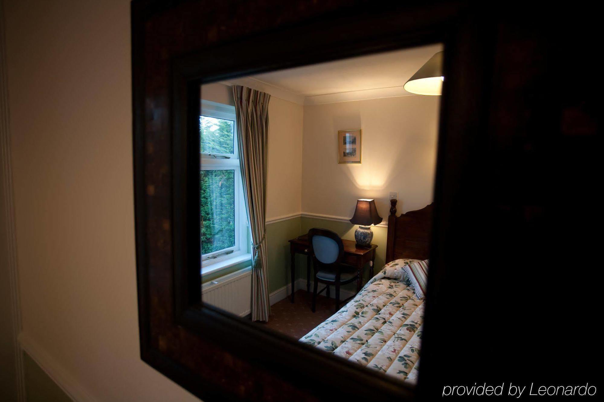 Fines Bayliwick Hotel Bracknell Zewnętrze zdjęcie