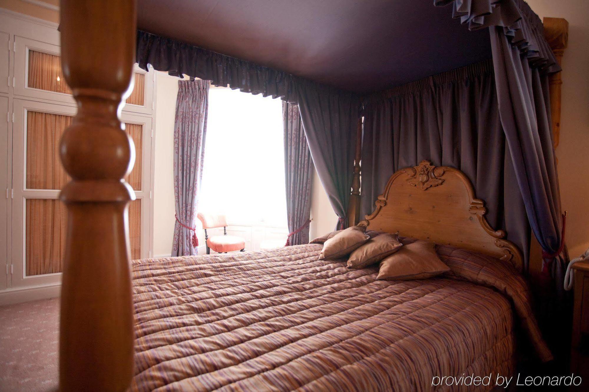 Fines Bayliwick Hotel Bracknell Zewnętrze zdjęcie