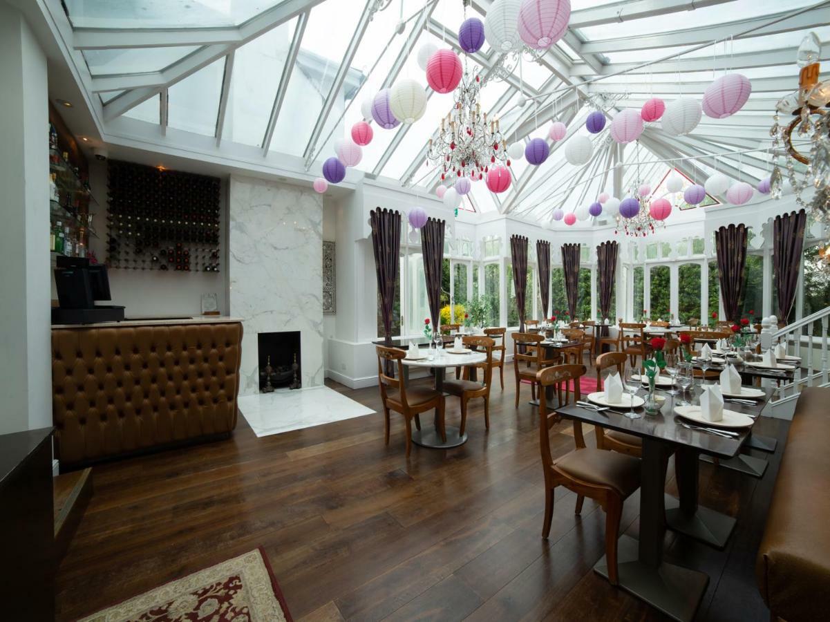 Fines Bayliwick Hotel Bracknell Zewnętrze zdjęcie