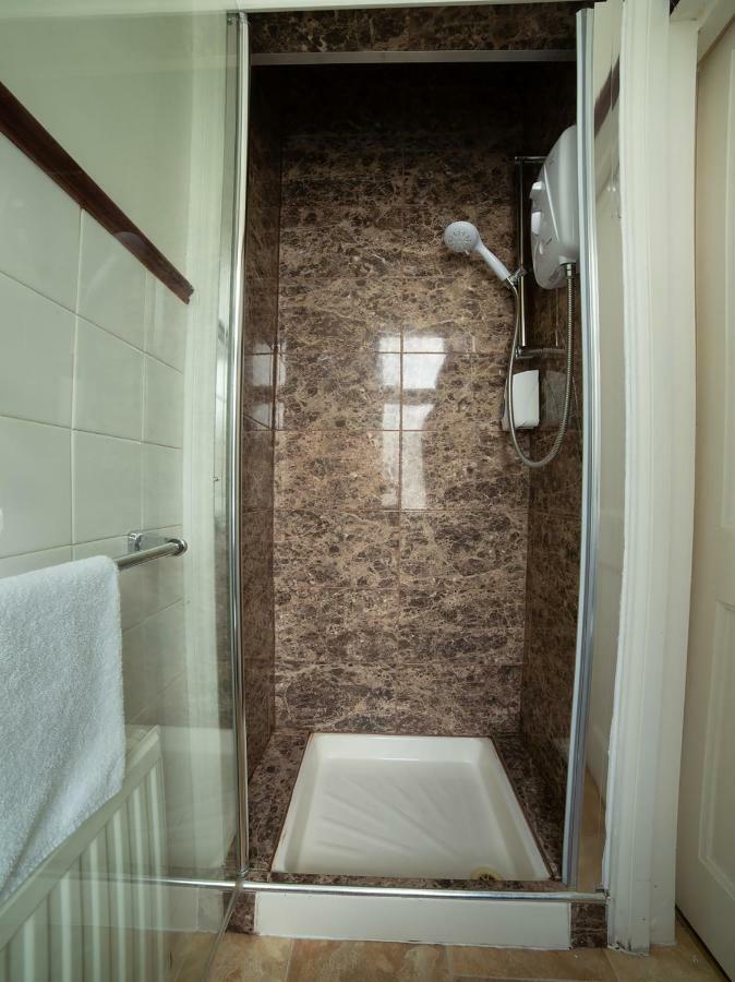 Fines Bayliwick Hotel Bracknell Zewnętrze zdjęcie