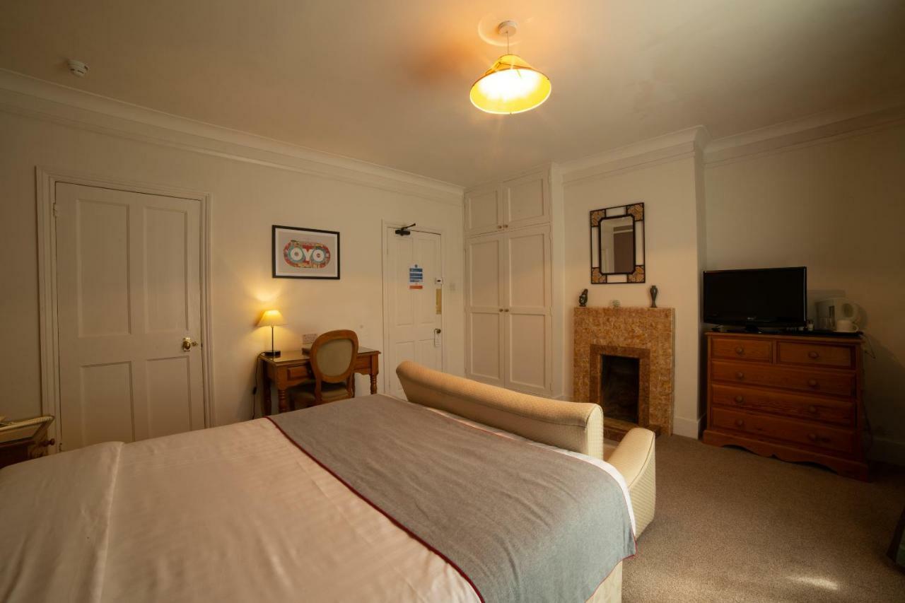 Fines Bayliwick Hotel Bracknell Zewnętrze zdjęcie