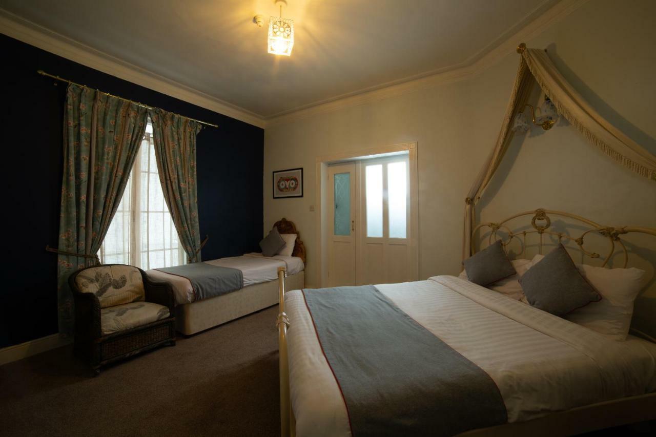 Fines Bayliwick Hotel Bracknell Zewnętrze zdjęcie