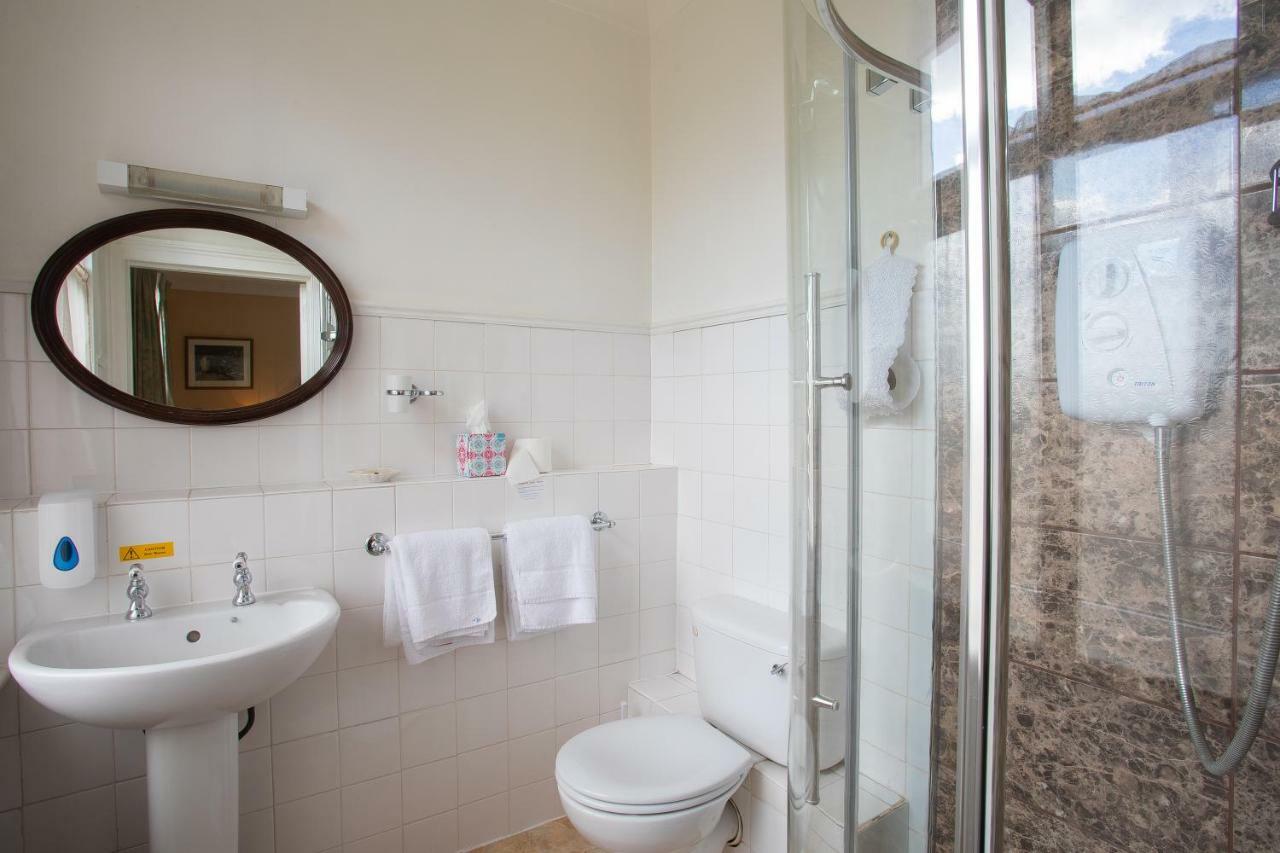 Fines Bayliwick Hotel Bracknell Zewnętrze zdjęcie